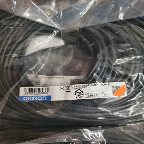 XS3F-M421-405-A，原装正品