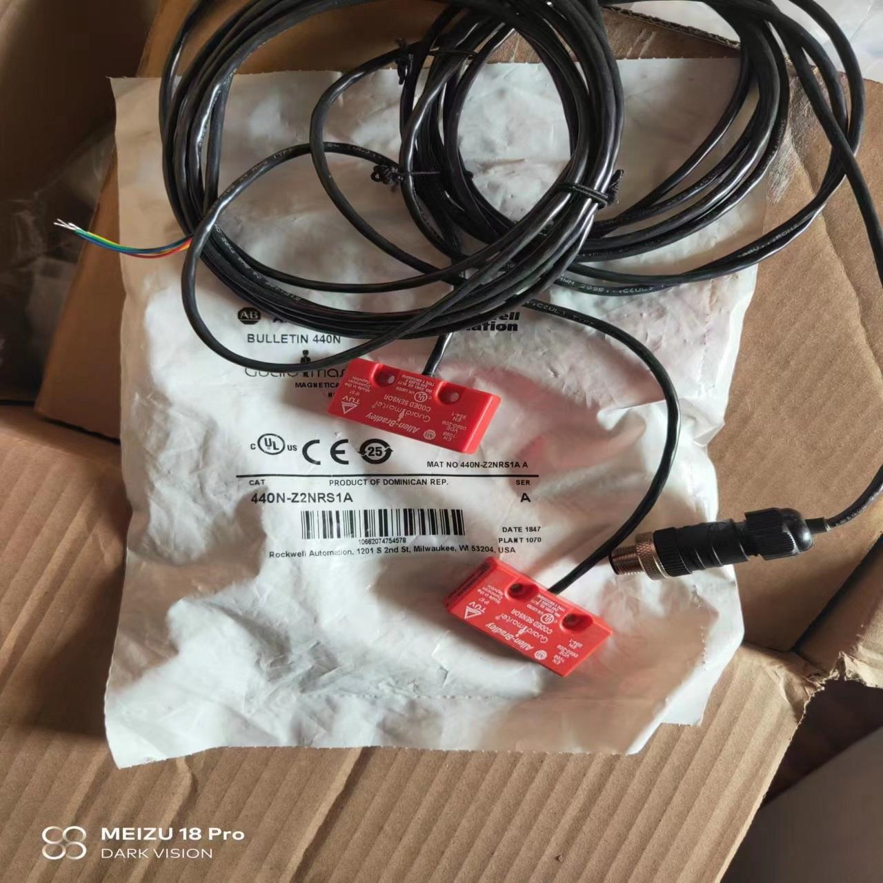 AB罗克韦尔440N-Z2NRS1A安全开关，只有发射端。