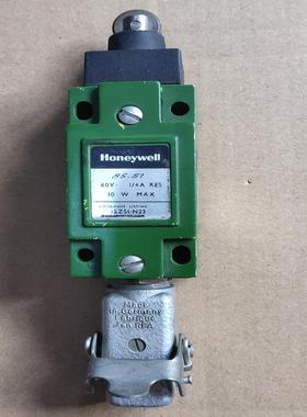 行程开关 I5ZSI－N23   85.5