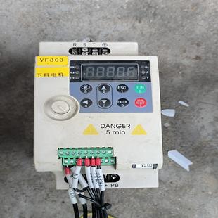 01R5 300F 1.5KW变频器