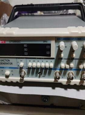 （设备配件）优利德UTG9002C函数信号发生器，，新的库存，议价