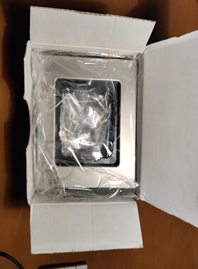 gira  吉徕  E22  不锈钢色  嵌入式边框，单双框议价