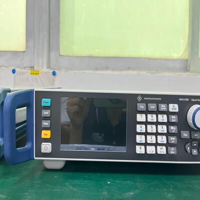 [德峰]SMA100B&，罗德Schwarz施瓦茨Rohde，与