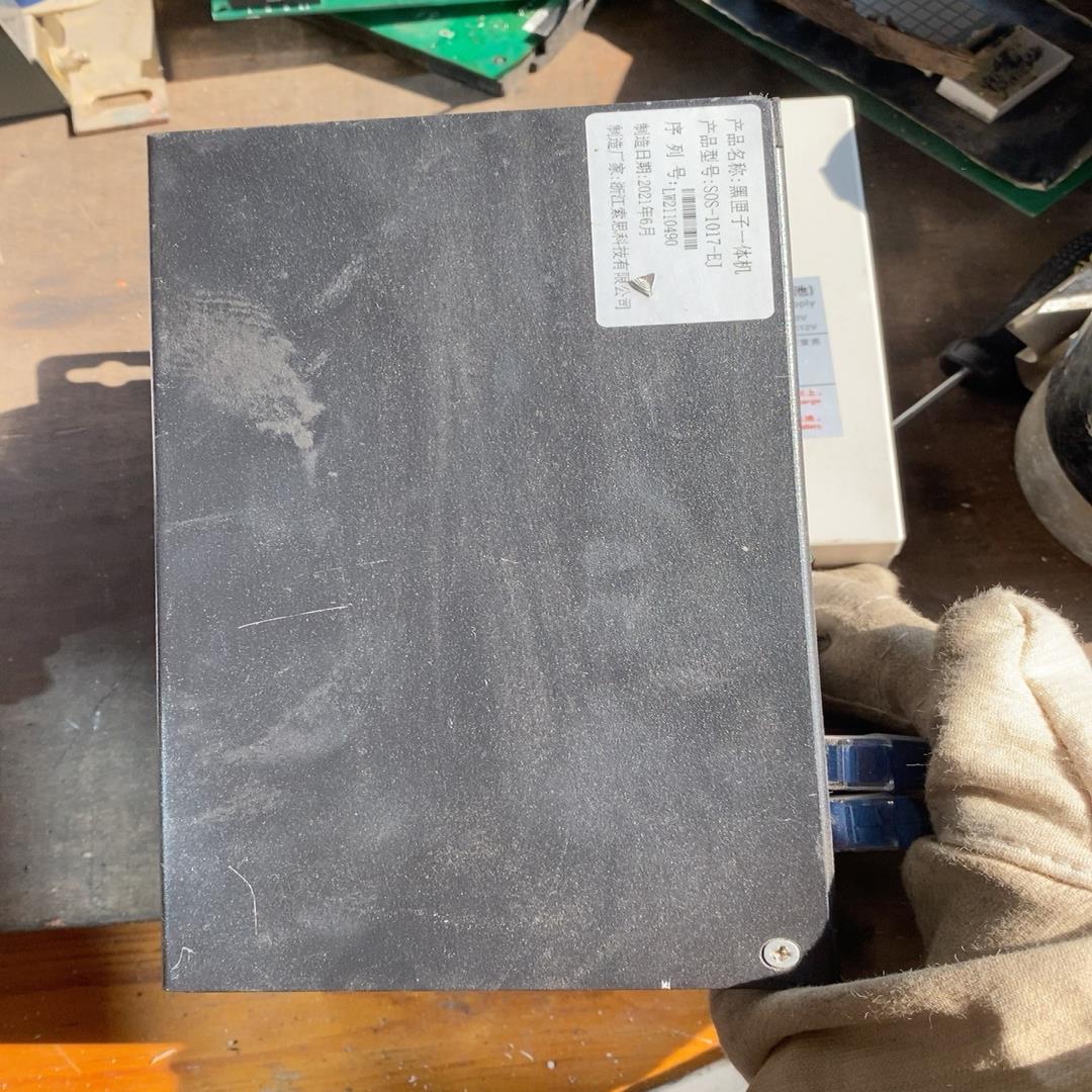 （设备配件）黑匣子一体机SOS-1017-EJ，有没有喜欢自