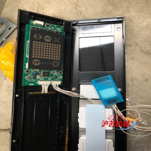 三菱显示板P366727B000G02 L02   全新现货