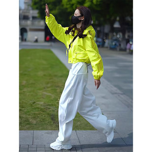减龄工装连帽短款风衣外套女2026春春季新款小个子短款冲锋衣夹克