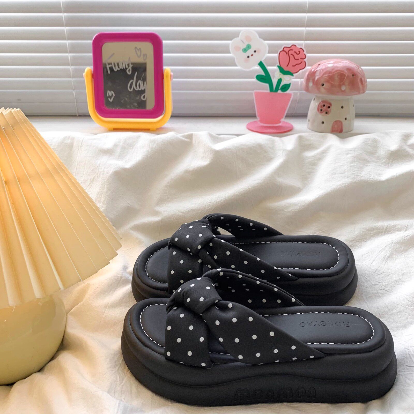 厚底高级感拖鞋女夏季外穿2026新款配裙子凉鞋仙女风时尚一字凉拖