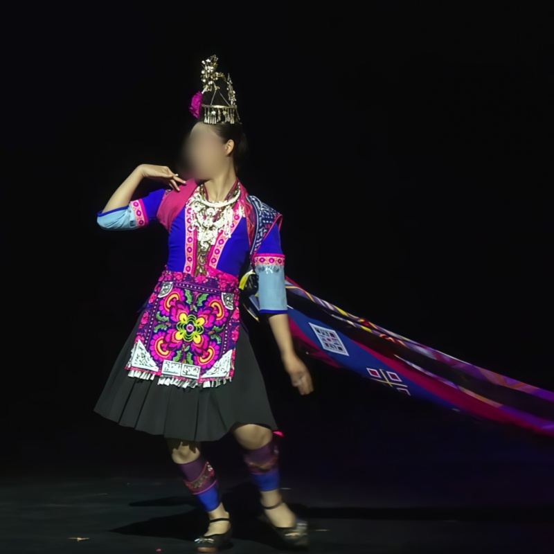 《一布一生》广西壮族舞蹈服