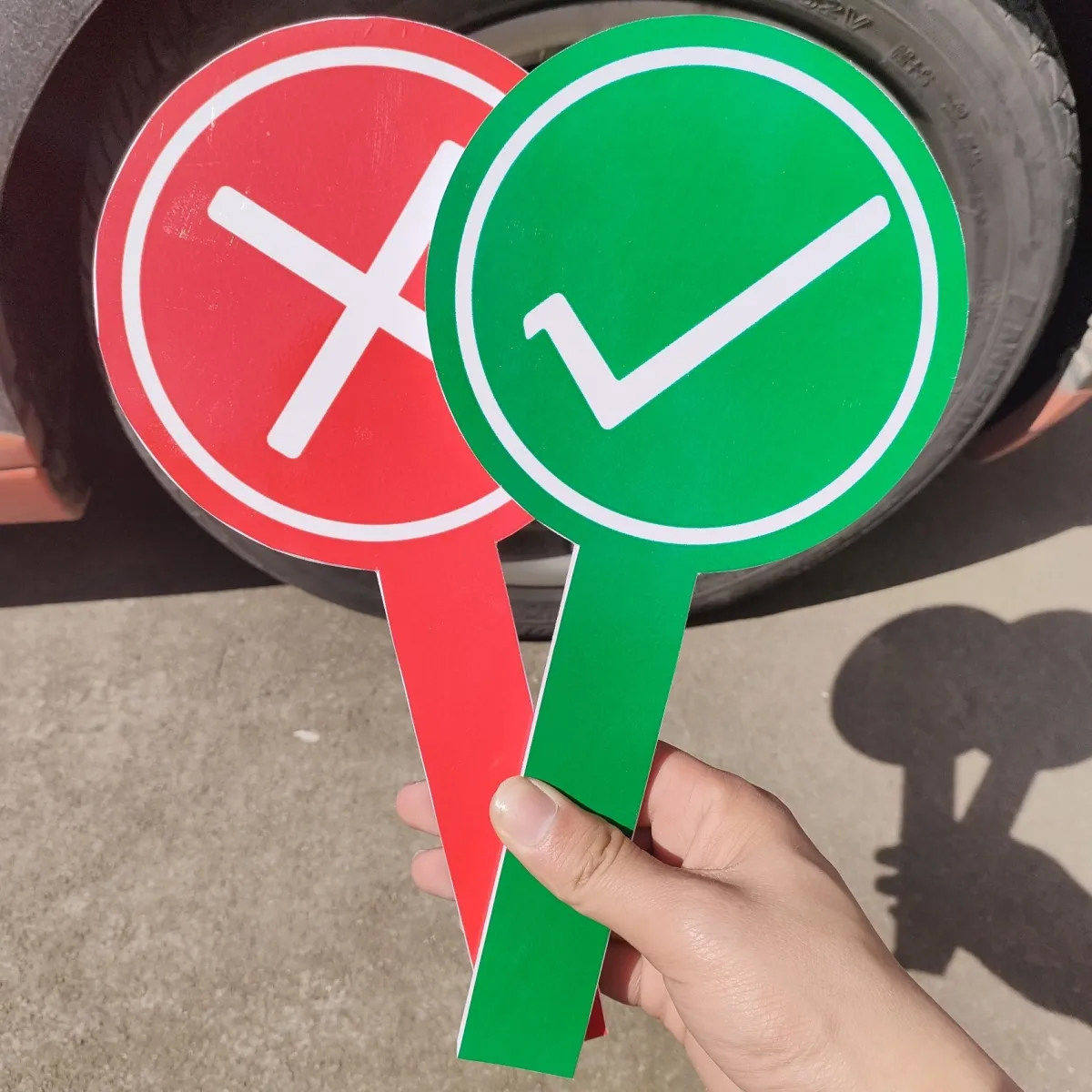桃黑黑举牌对错手双面陶
