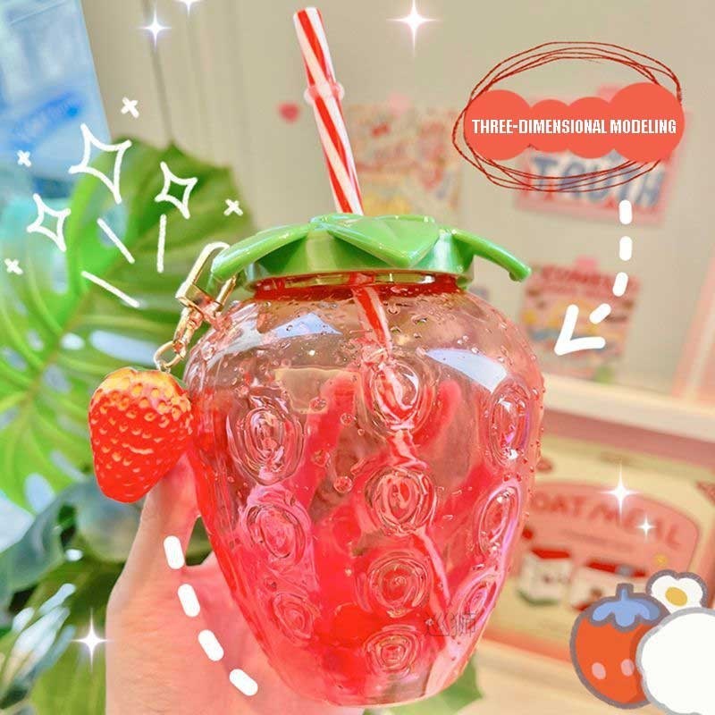 W&G Ins strawberry straw cup with pendant plastic cup cu
