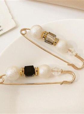 4pcs/set Brooches Skirt Change Small Artifact Trousers