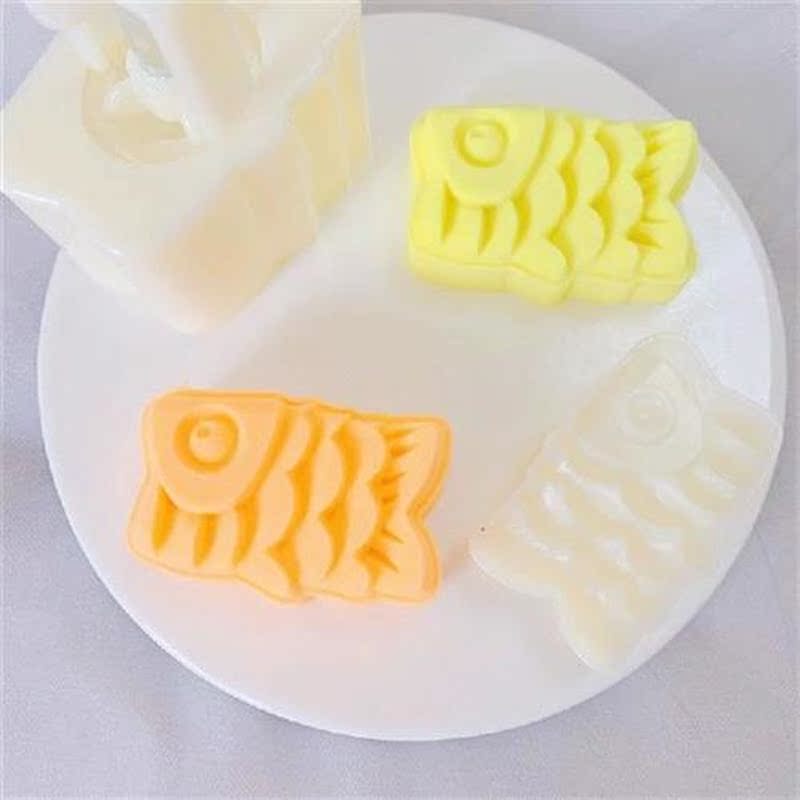 Plastic Mooncake Stamp Cute Carp Shape Mooncake Mold Festiva