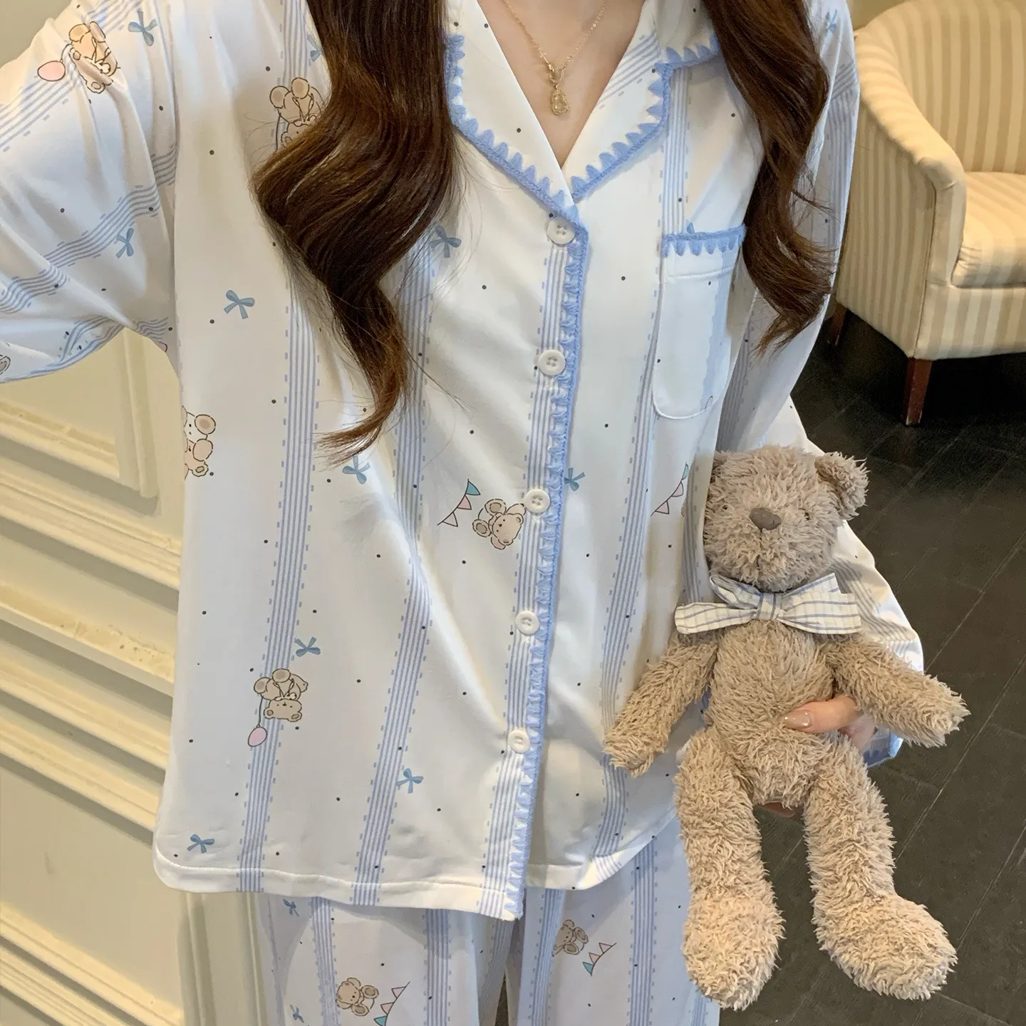 睡衣女款春秋季2026新款棉绸长袖可爱条纹小熊薄款家居服套装