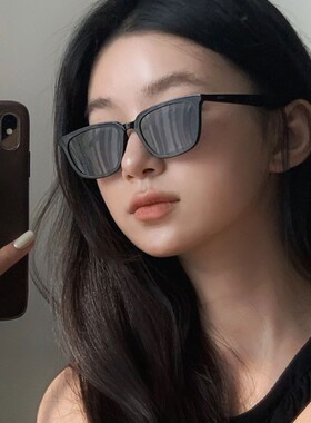 韩版小框方形黑色墨镜女圆脸