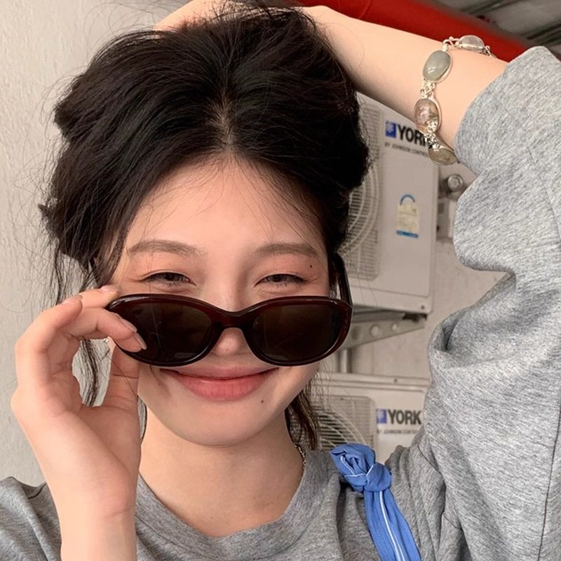 韩版复古港风椭圆酒红圆框墨镜女潮个性街拍时髦防紫外线太阳眼镜