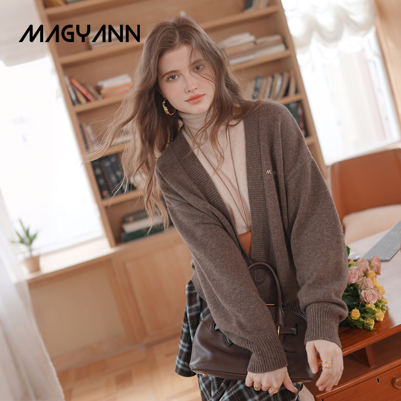 Magyann2025冬简约舒适感内搭修身毛衣上衣基础半高领针织打底衫,女装/女士精品,毛针织衫,淘宝优惠券,粉丝福利购,淘宝优惠卷