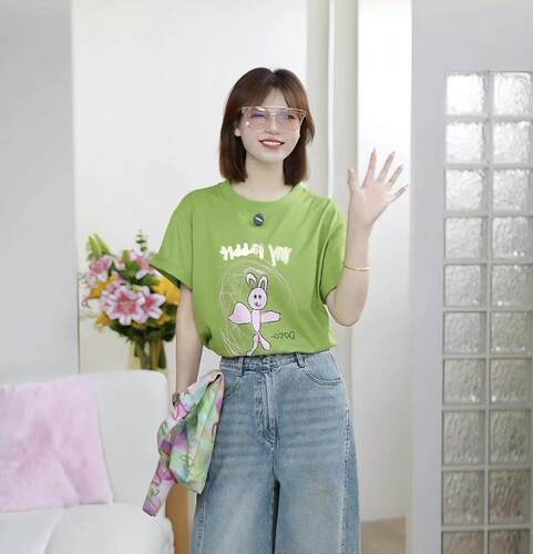 2026夏季新款国内代购时尚百搭宽松显瘦圆领短袖T恤女530088