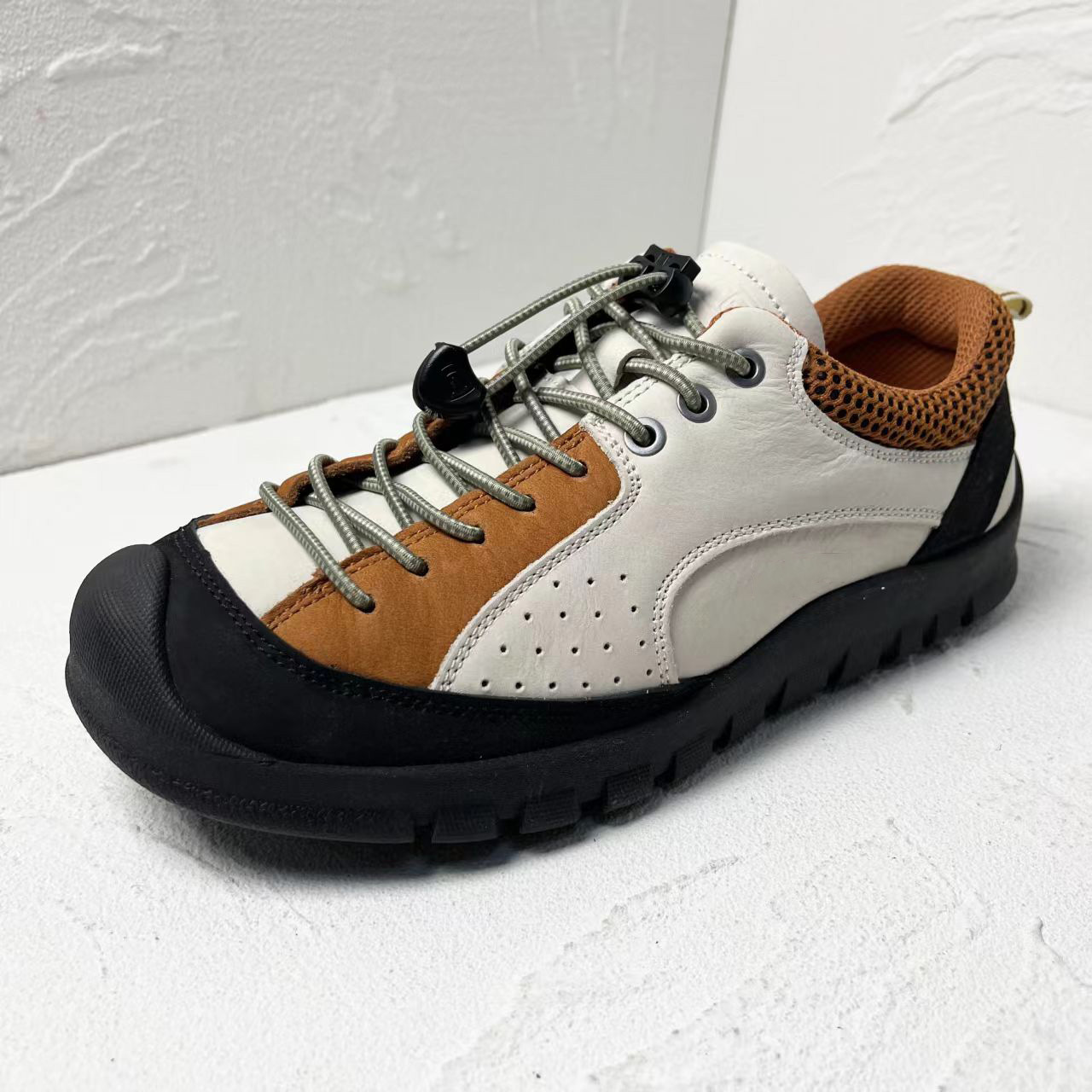 户外休闲徒步旅行登山鞋男女情侣款户外鞋耐磨野营透气