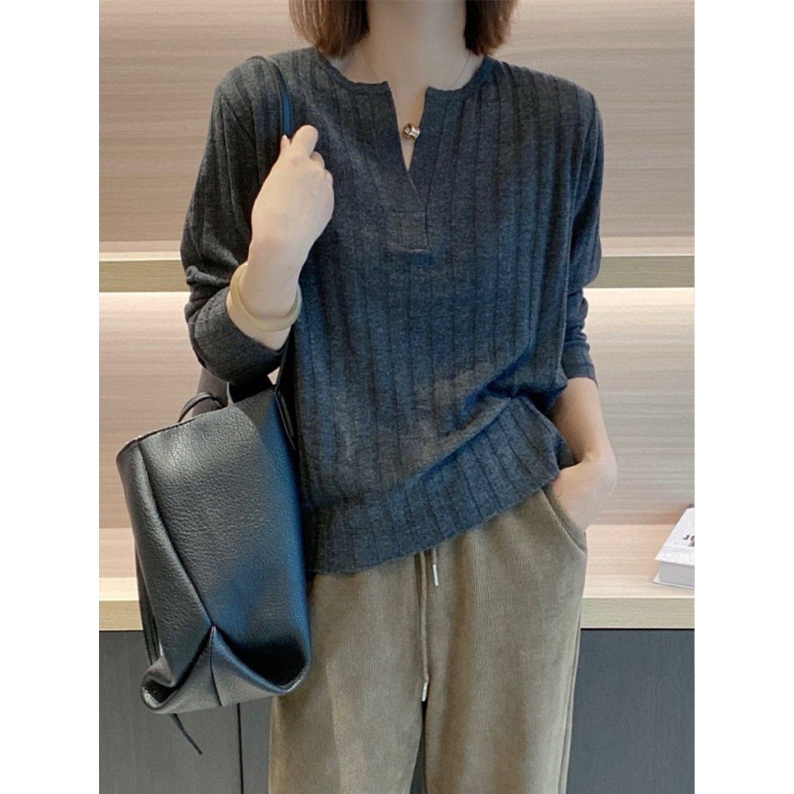 别致显瘦v领针织衫秋冬新款女装上衣内搭洋气时尚减龄小众打底衫,女装/女士精品,T恤,淘宝优惠券,粉丝福利购,淘宝优惠卷