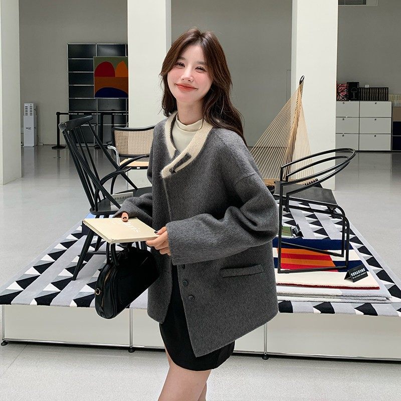 灰色无领高级感双面羊绒呢子大衣女2024冬季新款小个子毛呢短外套,女装/女士精品,毛呢外套,淘宝优惠券,粉丝福利购,淘宝优惠卷