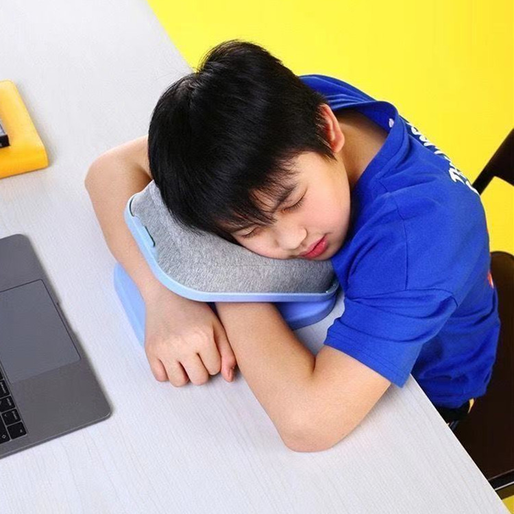 同款夏季儿童学生午睡抱枕折叠午休趴趴枕办公室午睡枕头