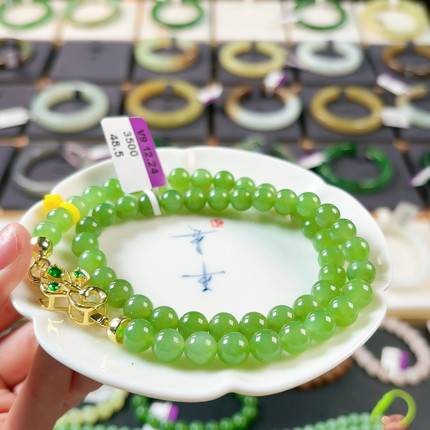 V9碧玉高色苹果绿翠果绿妈妈链无黑无包容巨干净8mm正价12800