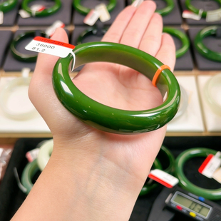 v10碧玉老油料艳底艳阳绿色标级无包容毕业收藏级6263稀缺版