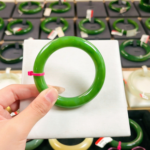 V10碧玉老油料艳底艳阳绿5657无黑无瑕疵色标级巨漏正价16.8w