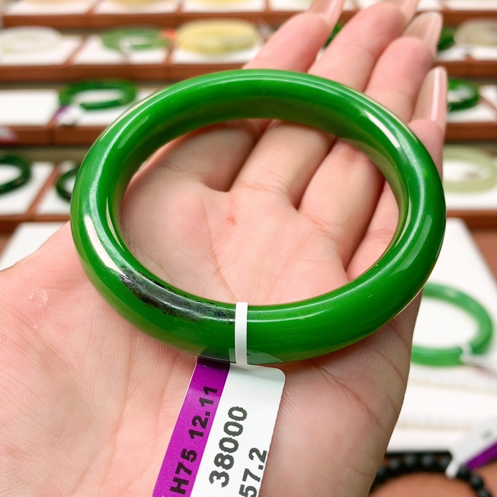 H75碧玉56.57高色绿一口红皮顶正价北京展会24w