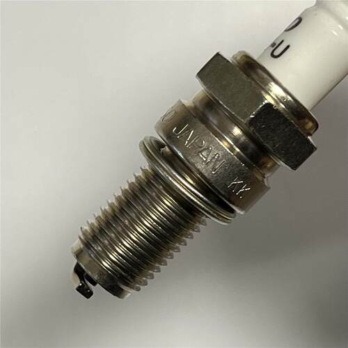 适用珠江摩托车CG125火花塞进口电装X24ESR-U12厘火嘴D8T火咀（老