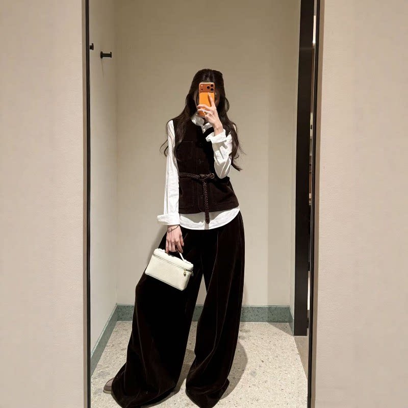 高级感气质内搭衬衫别致叠穿马甲女秋季新款休闲宽松阔腿裤三件套