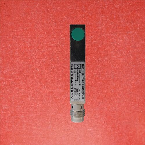 快速插针FRG8E2NK-R工业长方形全金属外壳接近感应开关3线npn常开