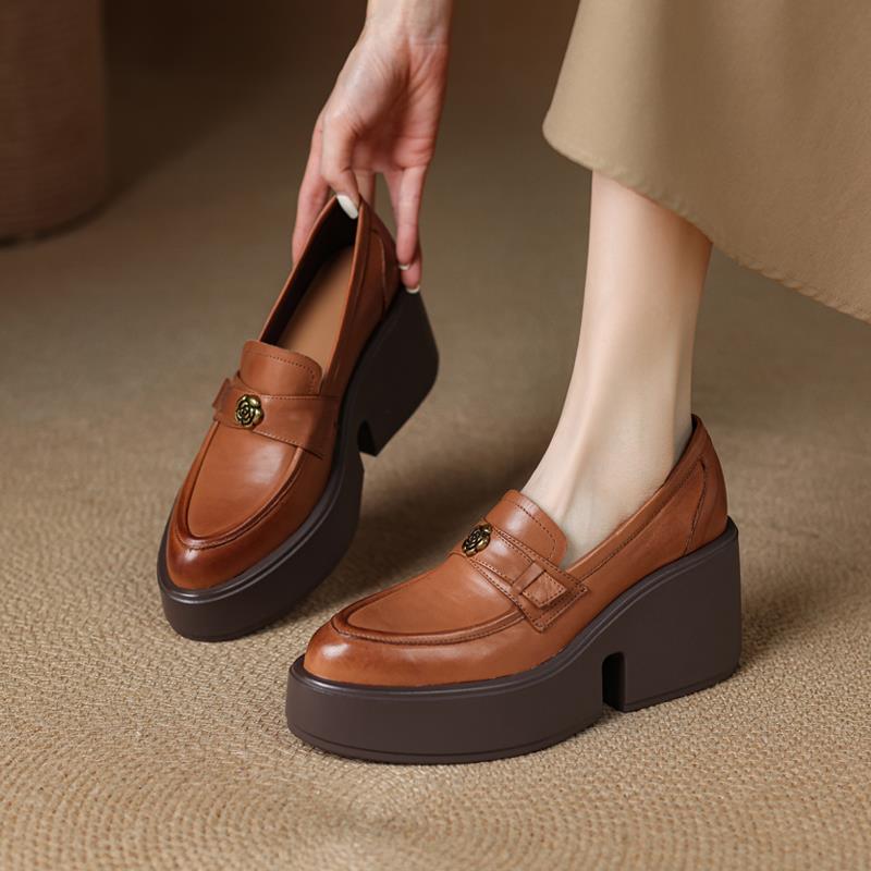 8CM!复古风擦色山茶花厚底坡跟单鞋女2025年新款真皮高跟松糕鞋