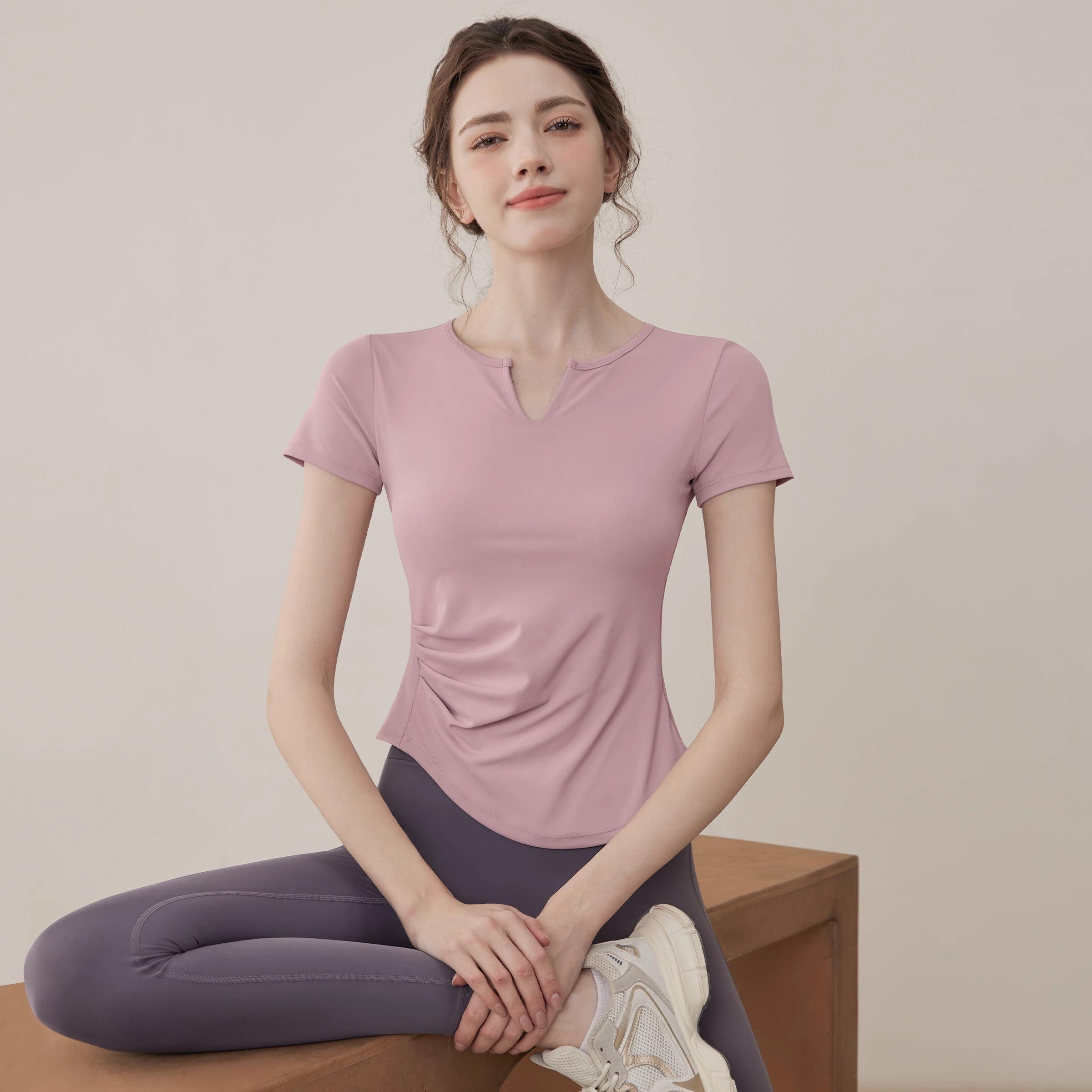 瑜伽服女2025新款短袖带胸垫跑步运动上衣普拉提训练服健身衣套装