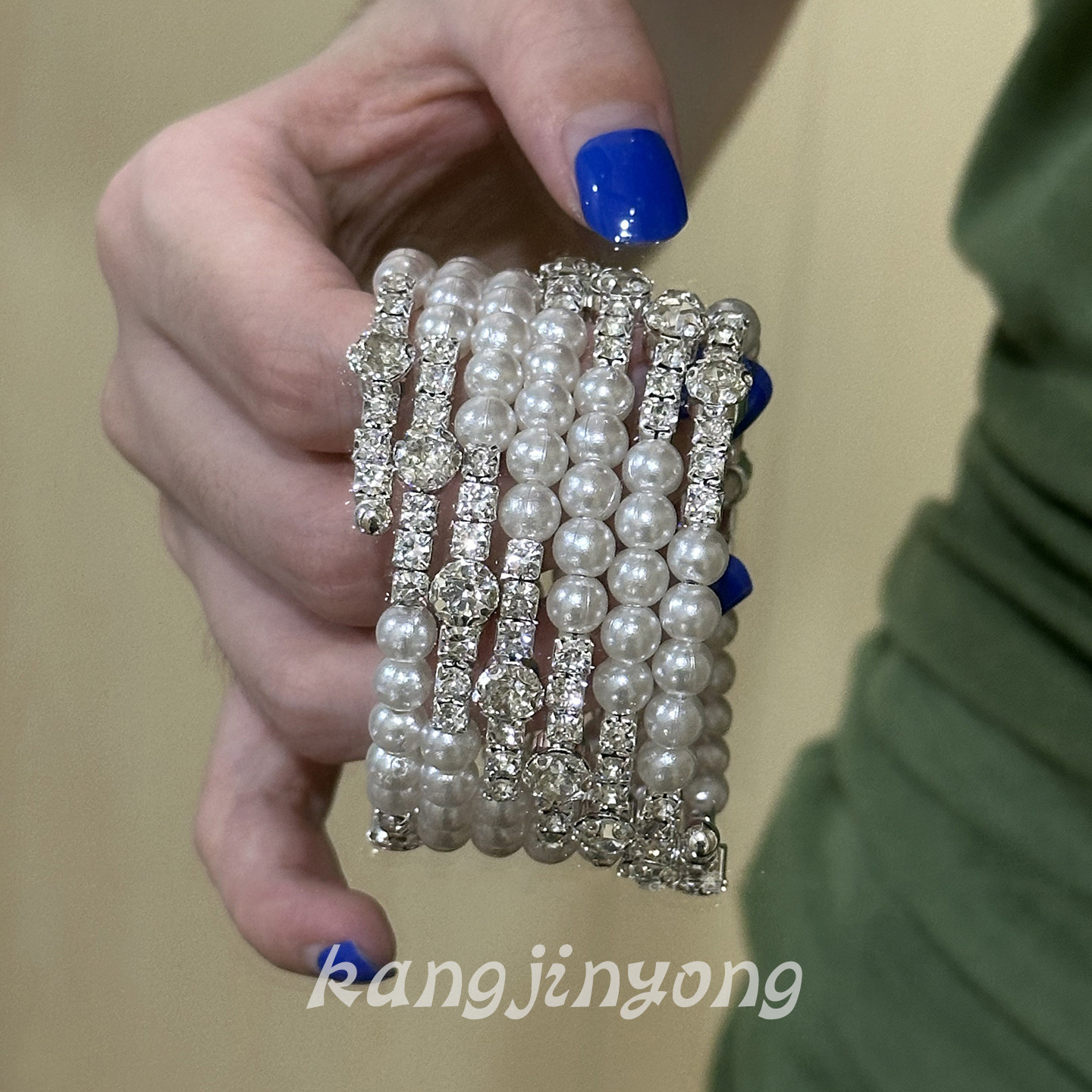 珠璨!多层仿珍珠满钻手镯千金风