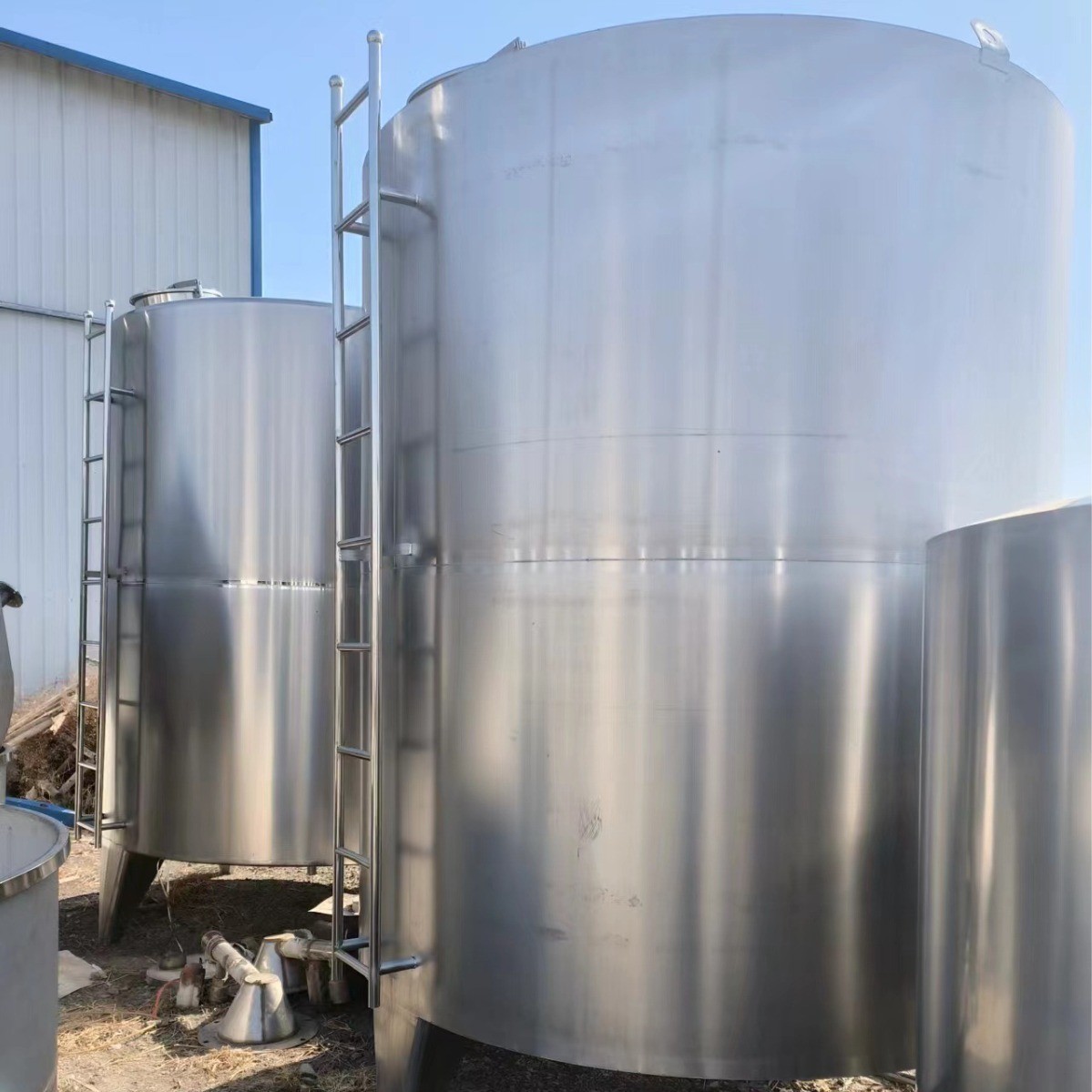 储罐厂家卧式不锈钢储罐现货304不锈钢储罐液体多功能罐
