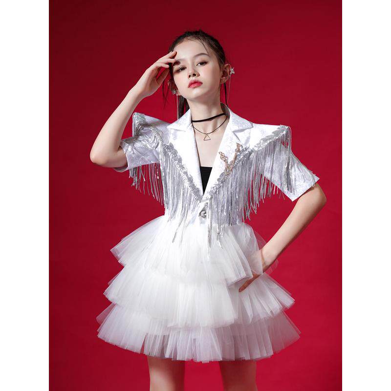 走秀模特潮服白色舞台表演服蓬蓬裙女孩钢琴主持人