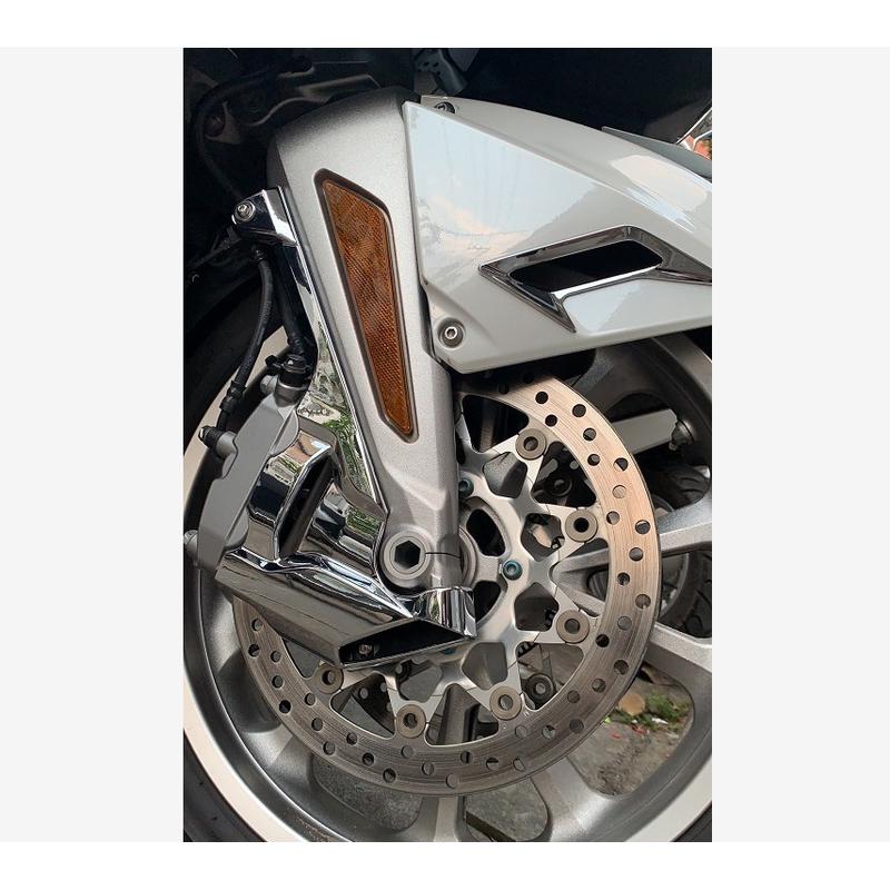 摩托车配件 18款金翼GL1800前挡泥板通风口装饰件 F6C泥瓦电镀件