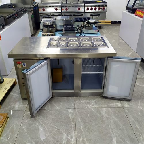 热销沙拉多功能1.2/1.5/1.8米工作台不锈钢大容量保鲜冷藏柜厨房