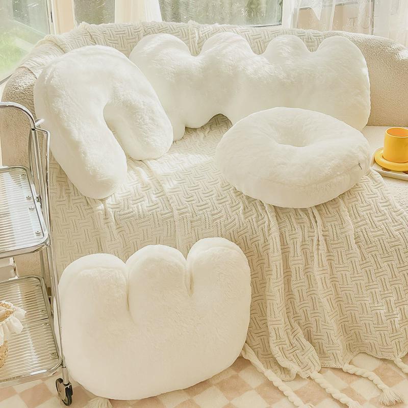 靠垫白色抱枕女生睡觉客厅沙发装饰创意枕头love飘窗榻榻米ins风