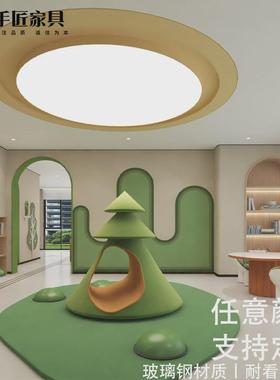 定制创意玻璃钢树洞屋幼儿园儿童游乐屋镂空造型设施卡通大型雕塑