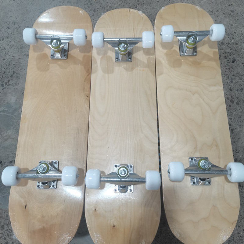 滑板短板小四轮枫木滑板初学滑板青少年原色磨砂枫木pu轮手绘