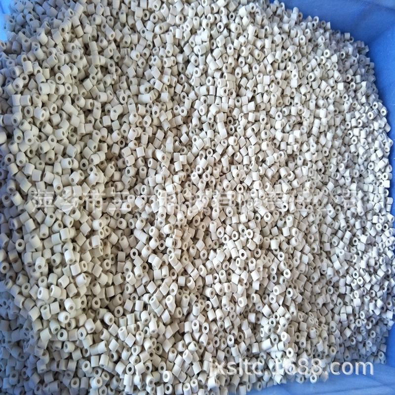 拉西环填料陶瓷废气环工业瓷环散堆填料拉西塔洗涤塔填料图片