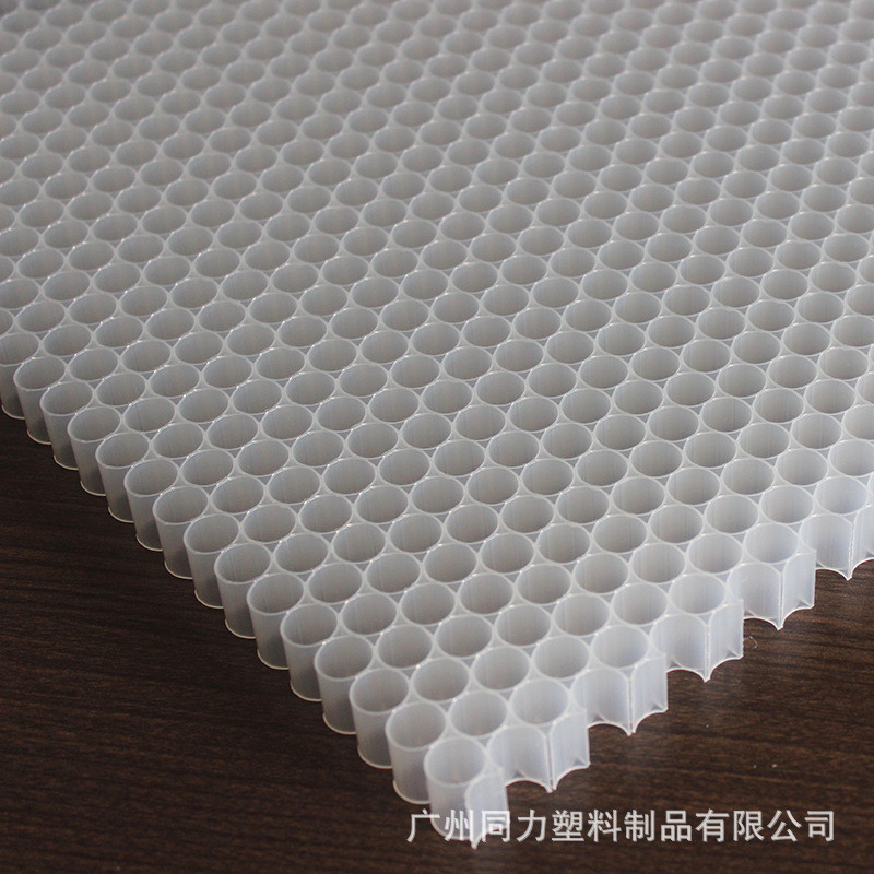 蜂窝供应滤网蜂窝塑料蜂窝活性炭pp塑料蜂窝芯pp塑料厂家芯