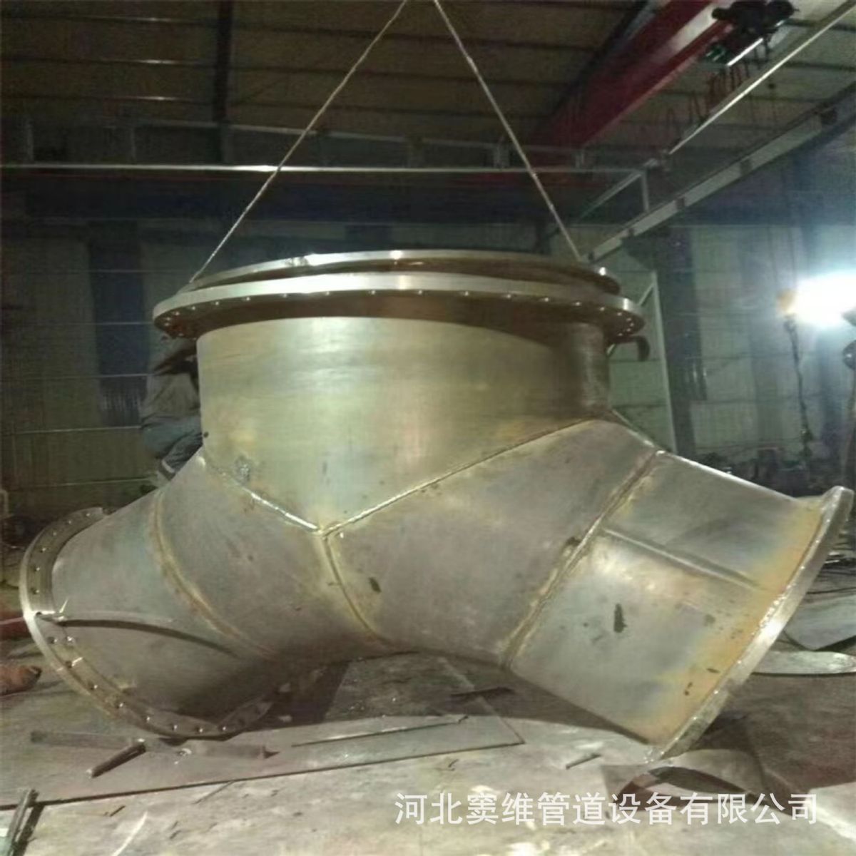 热压对焊异径三通碳钢跨越式三通无缝冷拔三通跨越式异径管