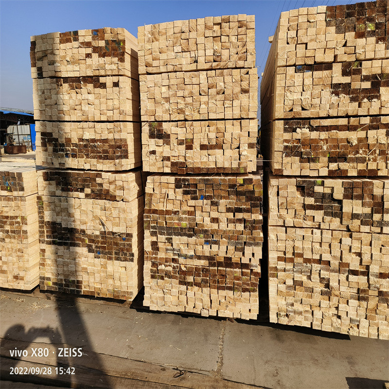 厂家直供工程工地专用木方白松铁杉建筑模板木条按需加工量大优惠