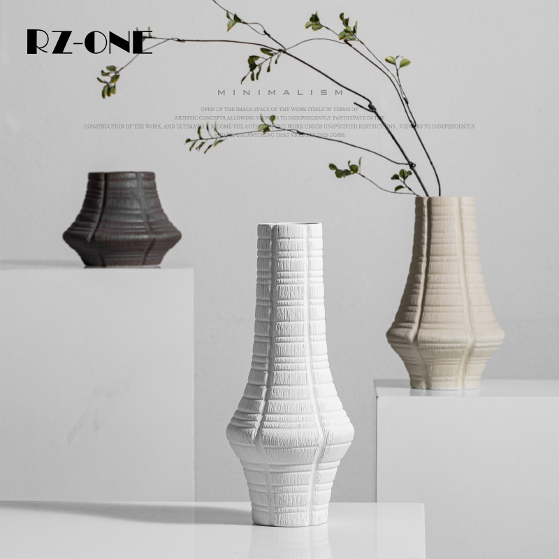 Rzone 现代简约肌理手工陶瓷花瓶侘寂风北欧家居软装饰品高档摆件