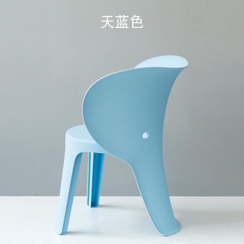 北欧创意简约卡通凳家用写字椅儿童彩色塑料座椅幼儿园靠背椅子