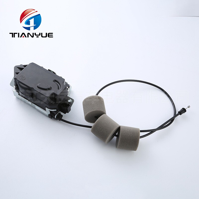 热销1647400735门锁执行器中控锁机总成车汽车块尾门锁汽车配件