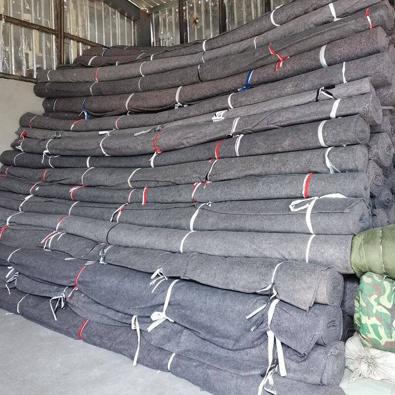 土工布黑心棉大棚养护毛毡公路防寒毡灰色家具包装毯无纺布防草布